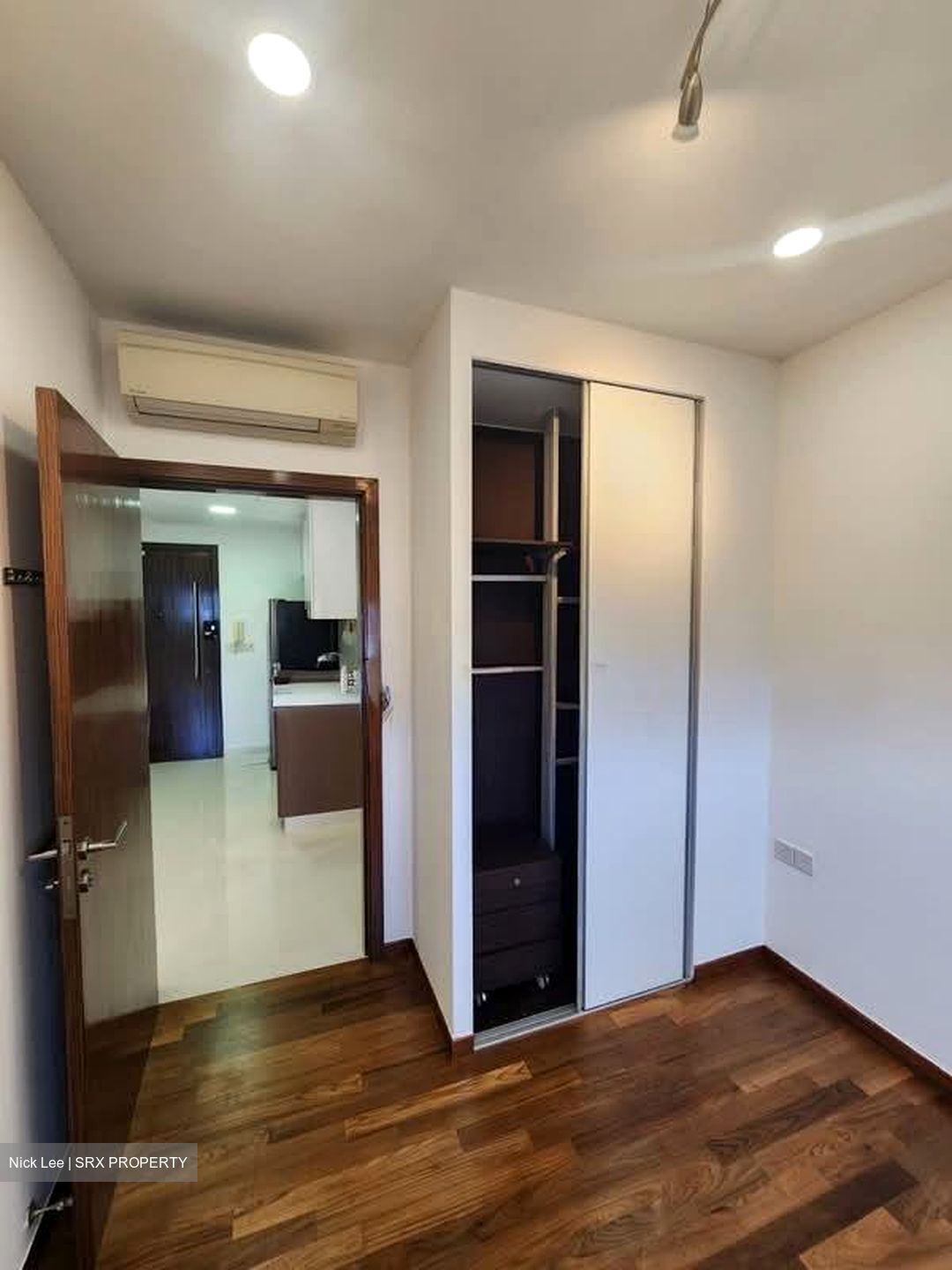 Kensington Square (D19), Apartment #592394041